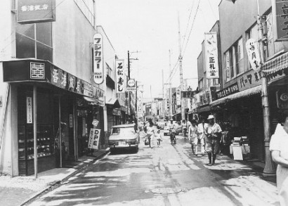 駅前通り商店街