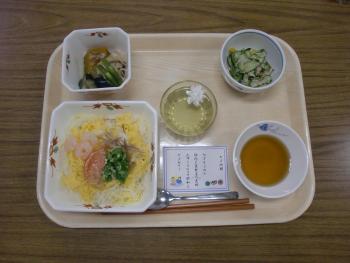 七夕そうめん　豚肉と夏野菜の煮物　きゅうりのごま酢あえ　七夕ゼリー