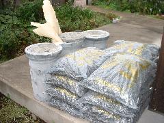 支給する雨水浸透ますの材料一式の写真