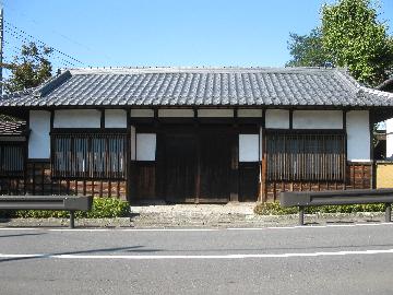 所沢郷土美術館長屋門の写真