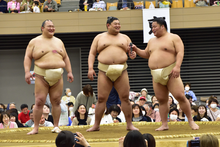 北勝富士、阿炎、大栄翔によるトークショー