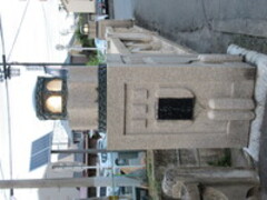 旭橋（電灯復元前の親柱）の写真