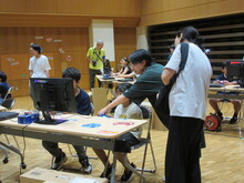 eスポーツ体験会ボランティアの様子