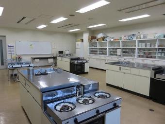 料理講習室窓側です