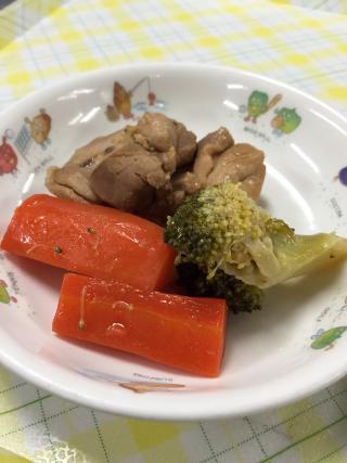 鶏肉と人参のさっぱり煮の写真です