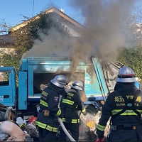 燃焼した車両
