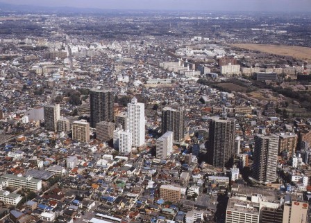 中心市街地を上空から撮影した写真