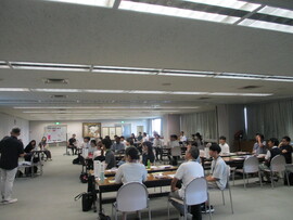 カードゲーム中の写真3