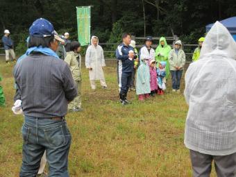 市長と参加者たちの写真