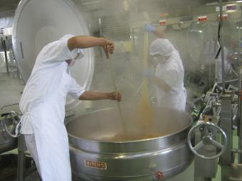 調理作業の写真