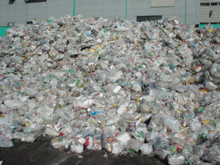プラスチック保管場所の写真