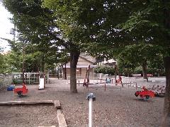 花園西公園（遊具広場）の写真