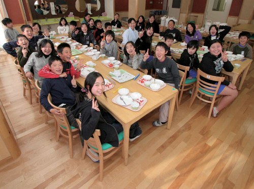 楽しいランチルーム給食（牛沼小学校）の写真