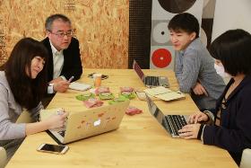 会議中の村松さんの写真