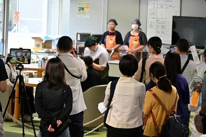 競技を見守る観客